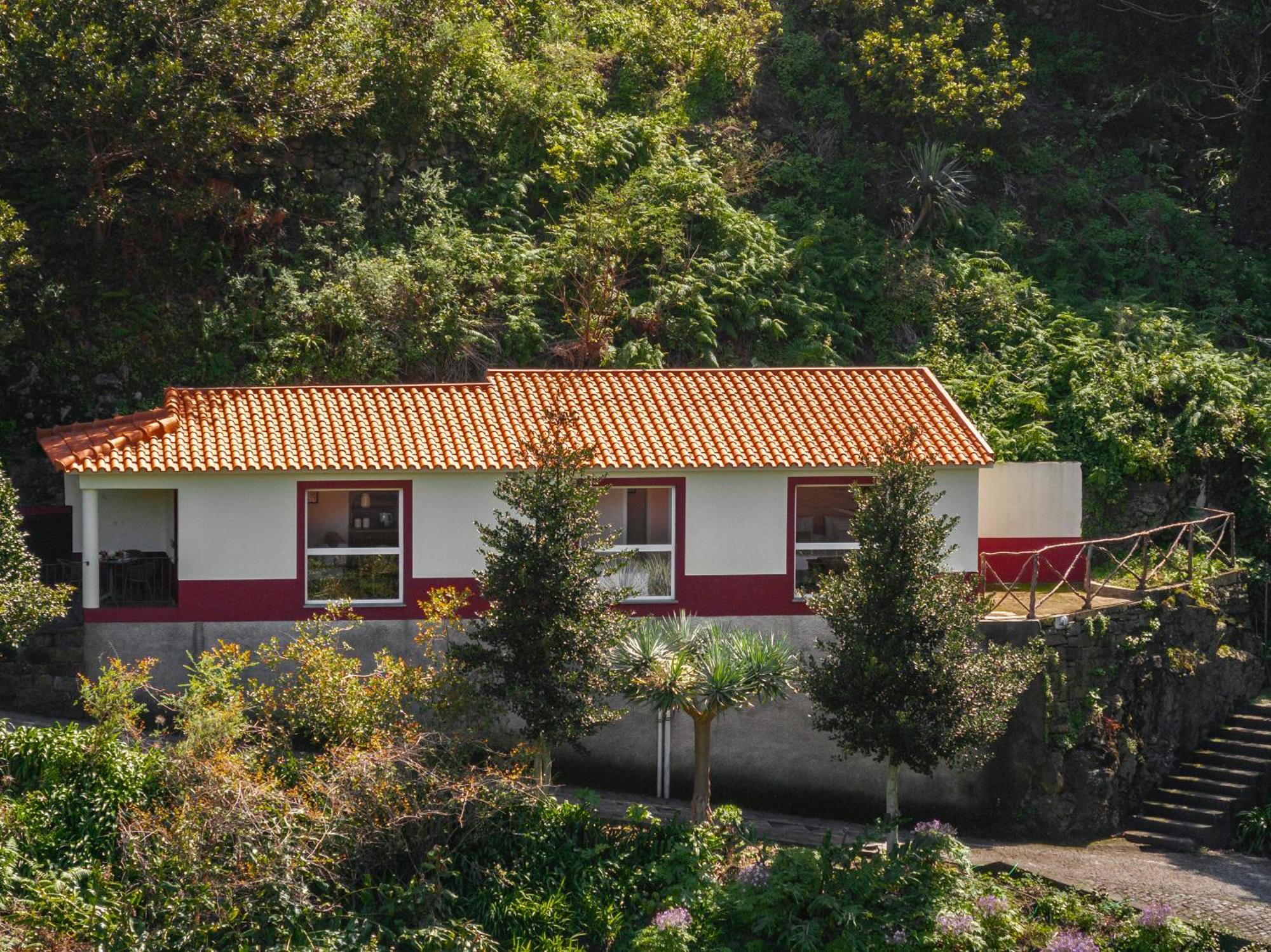 Casas Do Lanco By An Island Apart Sao Vicente  Exterior photo
